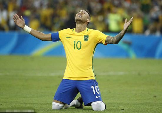 把赛车运动带回家乡，金彭携手赛车名将绘就体育+新图景