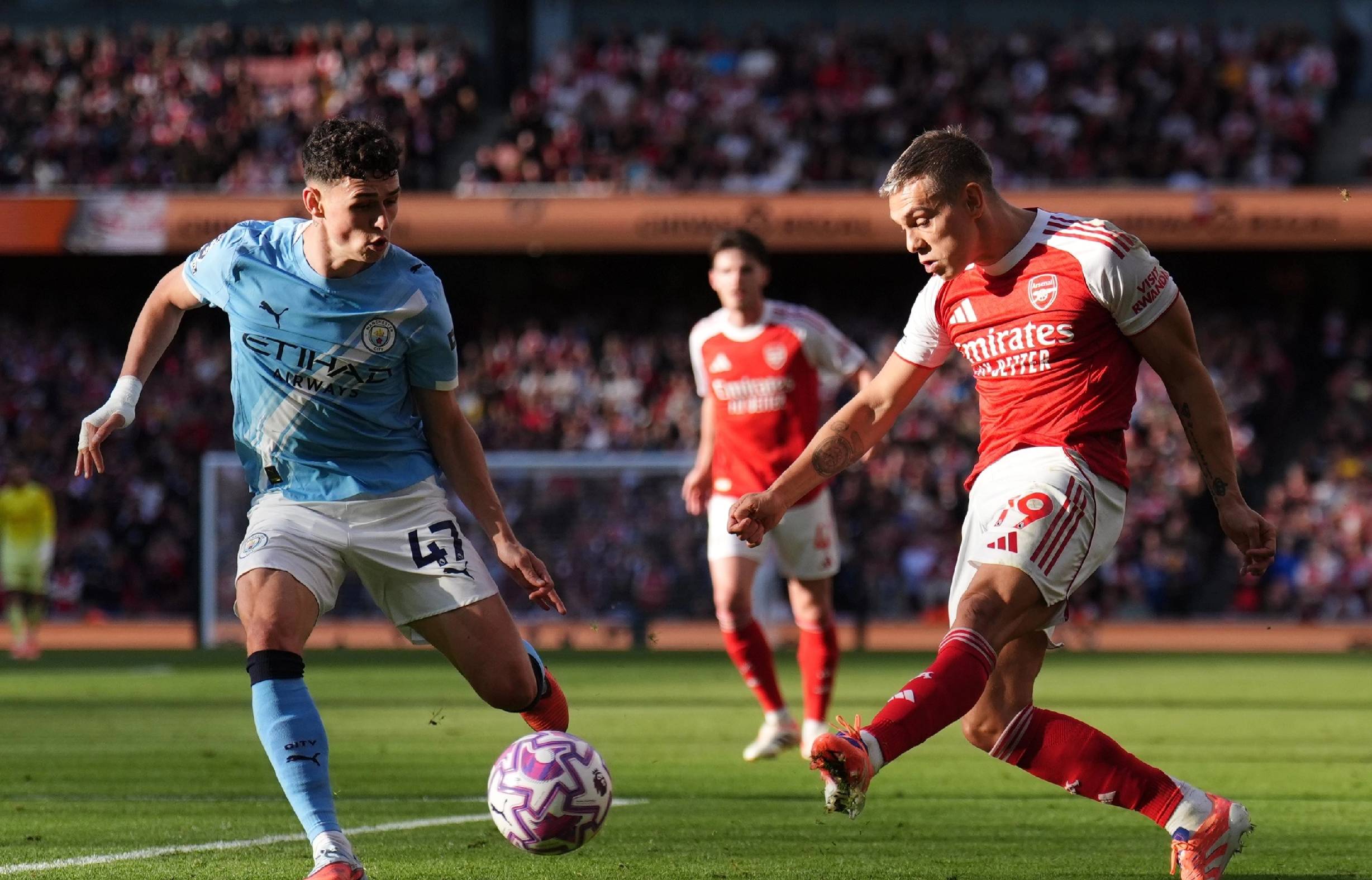 2025赛季中超客场积分前5：海港15战11胜高居第一，申花第二