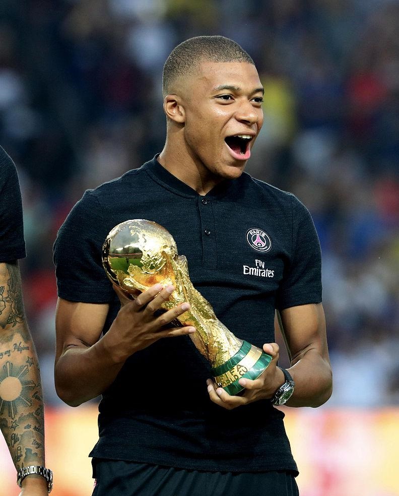 莫力达瓦“曲棍球小将”全力备战内蒙古自治区第十六届运动会