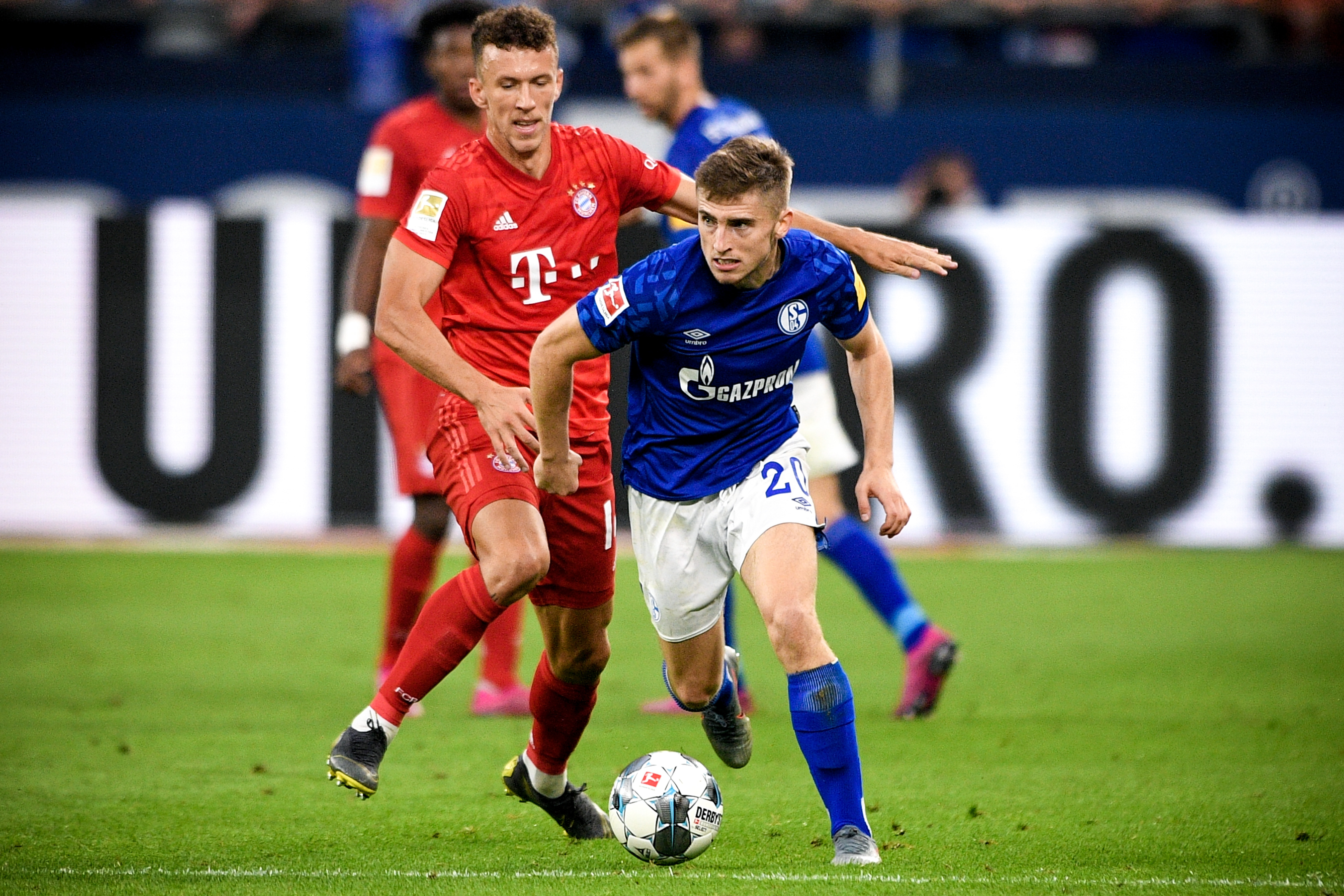 纽卡斯尔喷气机vs墨尔本城首发：卡普托领衔！巴多拉、金森健志在列