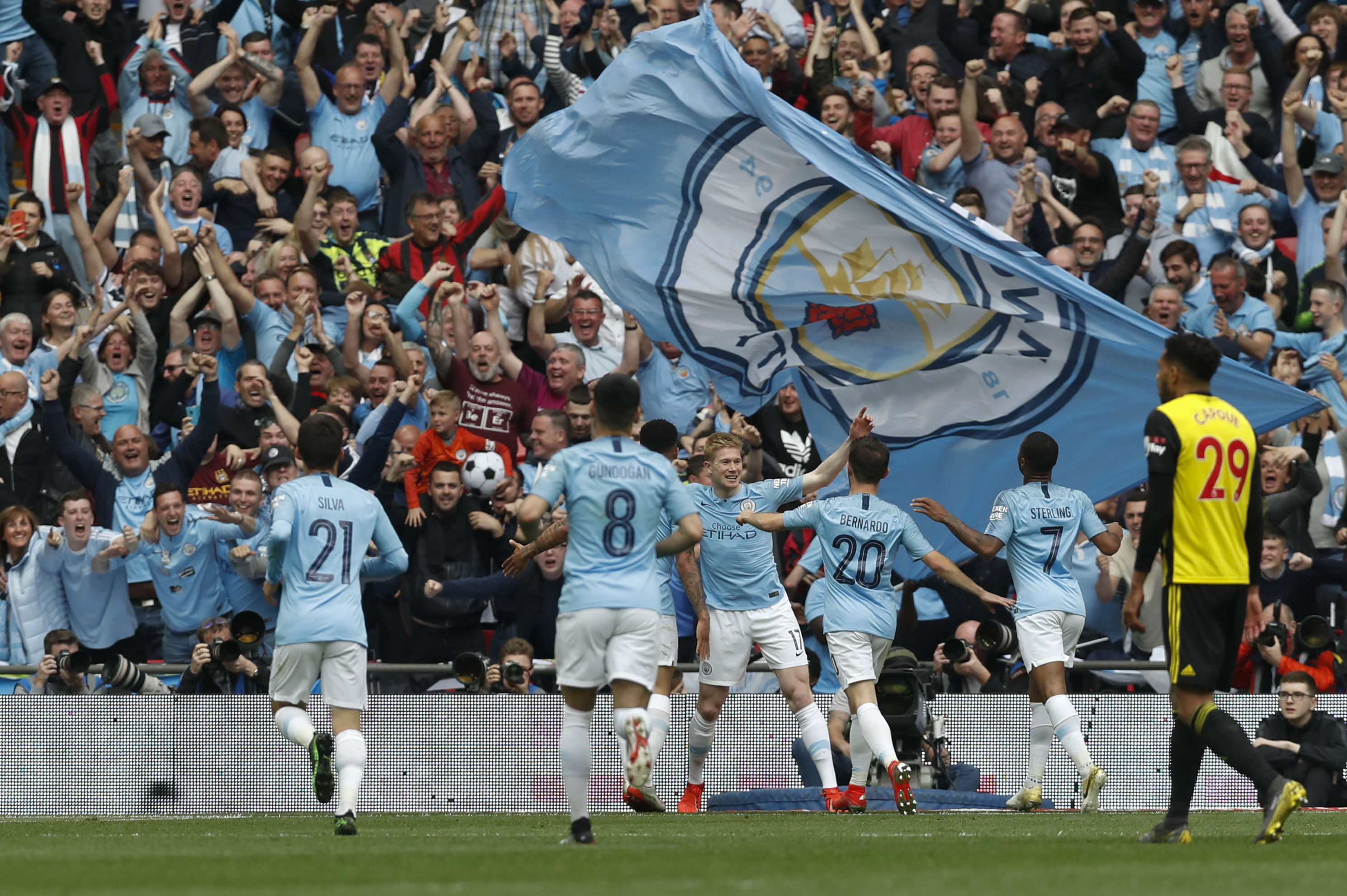 英超前瞻：阿森纳近十轮不败领跑，布伦特福德客场两连败