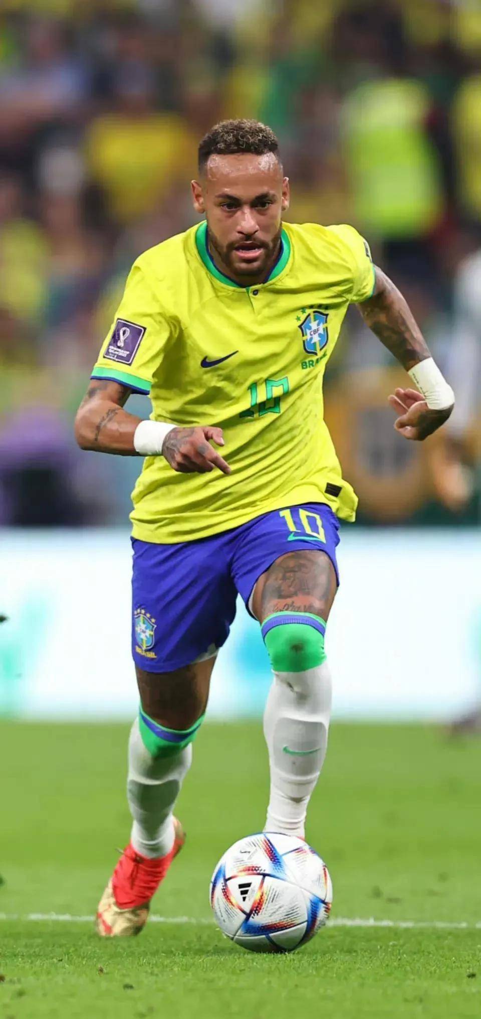 本轮欧冠最佳阵容：姆巴佩、维蒂尼亚领衔，赖斯、库库在列